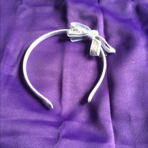 glitter whitish silver toned hair band with  bow